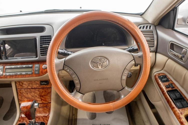 Toyota Camry 12 из 24
