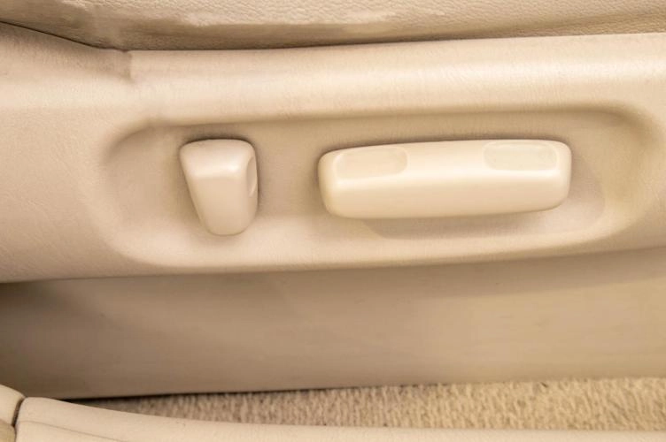 Toyota Camry 9 из 24