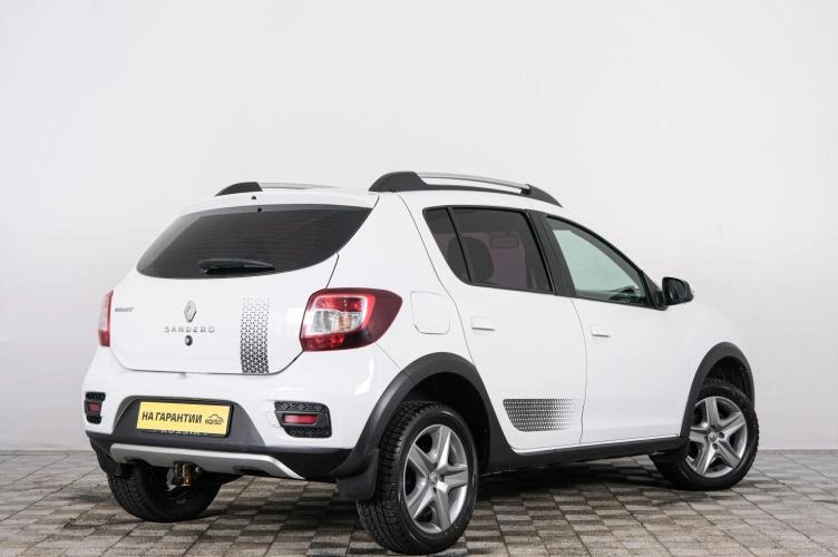 Renault Sandero 6 из 6