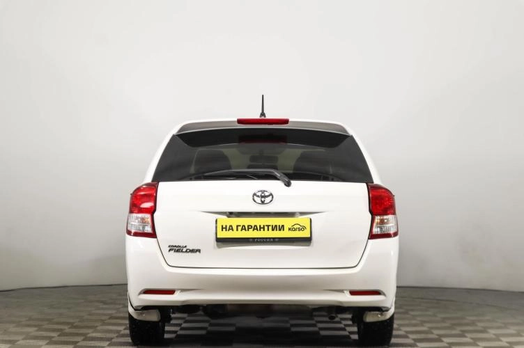Toyota Corolla Fielder 5 из 6