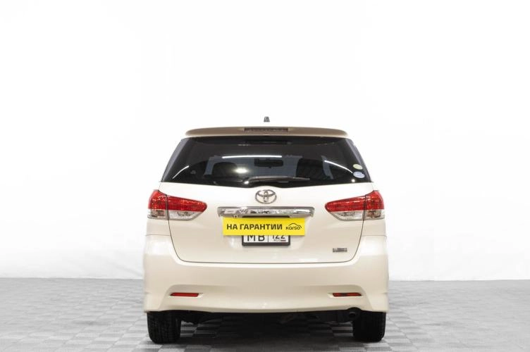 Toyota Wish 5 из 6