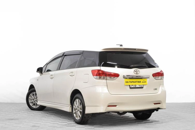Toyota Wish 6 из 6