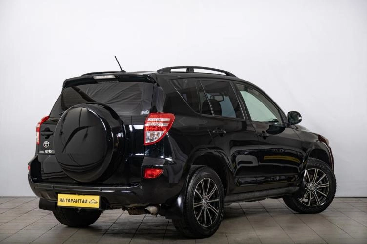 Toyota RAV4 6 из 6