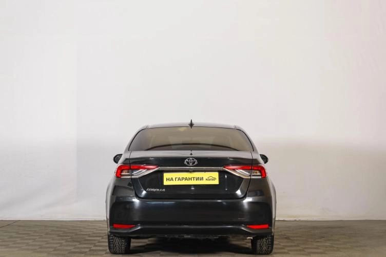 Toyota Corolla 5 из 6