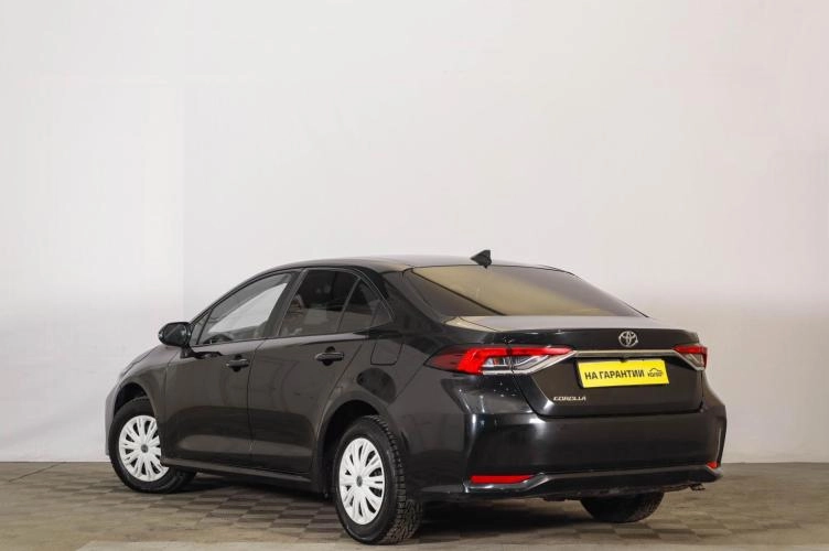 Toyota Corolla 4 из 6