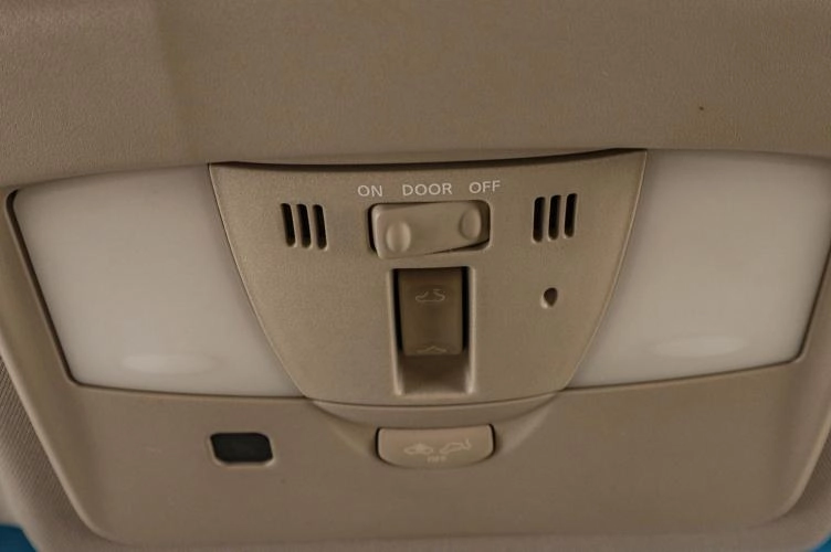 Infiniti QX70 16 из 27