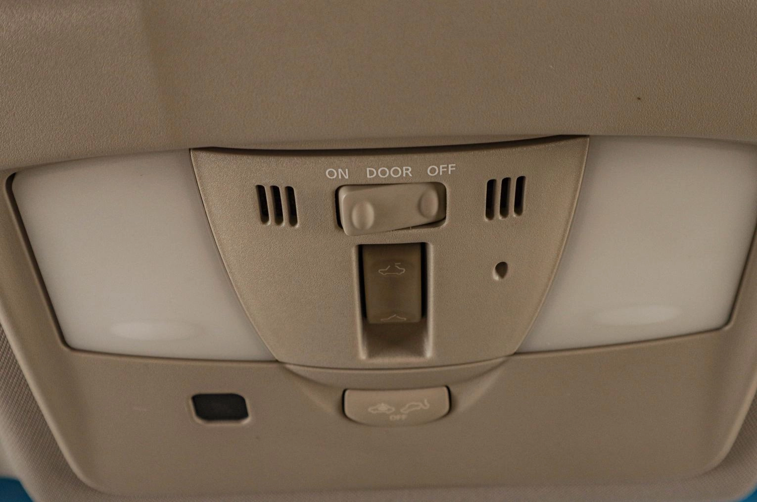 Infiniti QX70 16 из 27