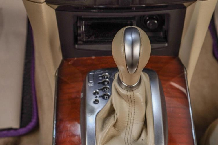 Infiniti QX70 21 из 27