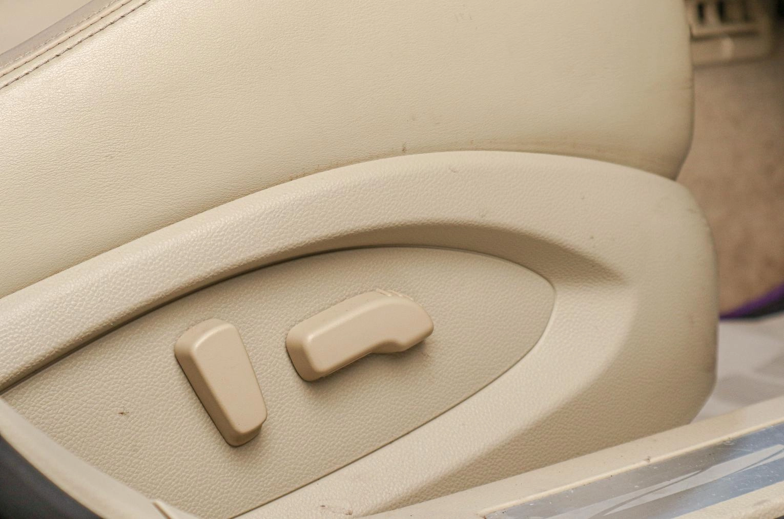 Infiniti QX70 22 из 27