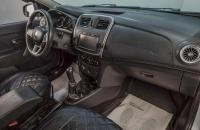 Renault Logan 13 из 15