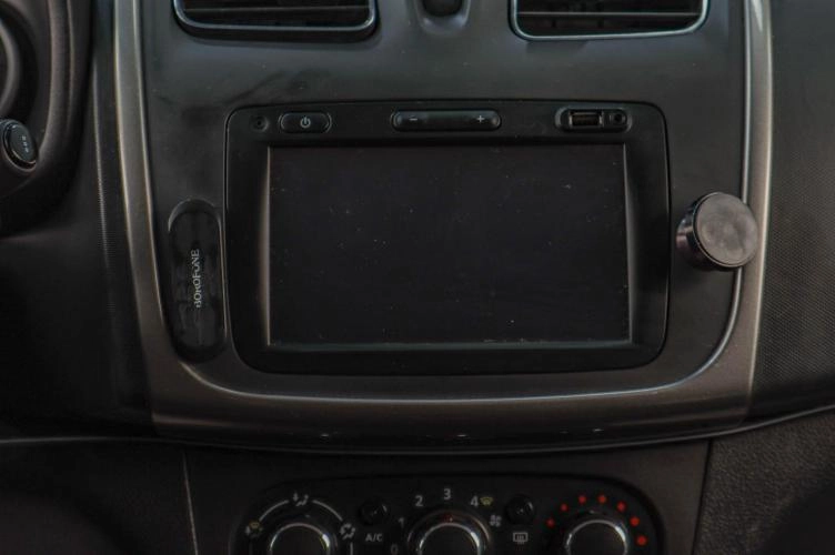 Renault Logan 10 из 15