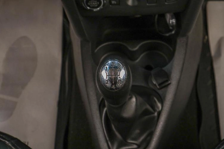 Renault Logan 12 из 15