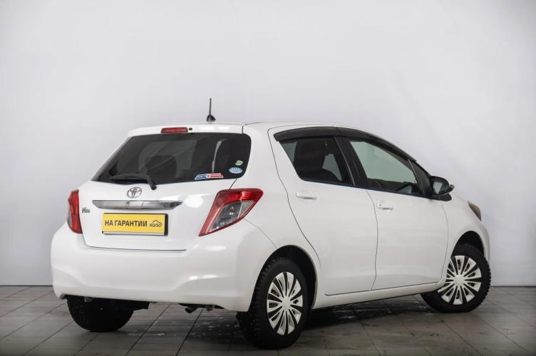 Toyota Vitz 6 из 6