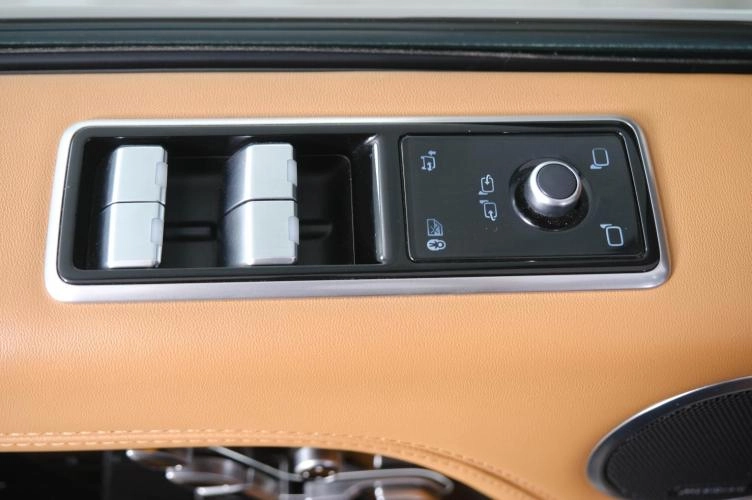 Land Rover Range Rover 29 из 31