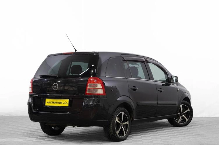 Opel Zafira 4 из 5