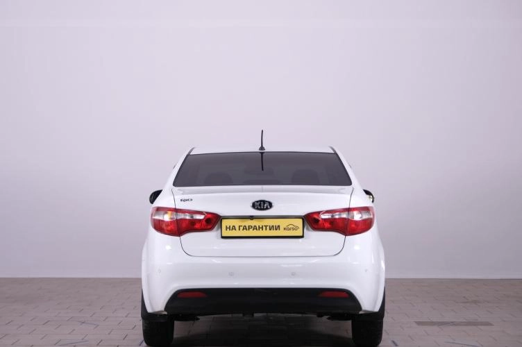 KIA Rio 5 из 6