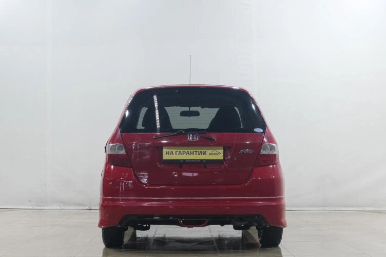 Honda Fit 5 из 6