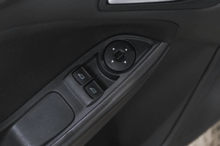 Ford Focus 25 из 29