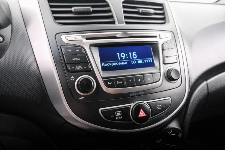 Hyundai Solaris 15 из 22