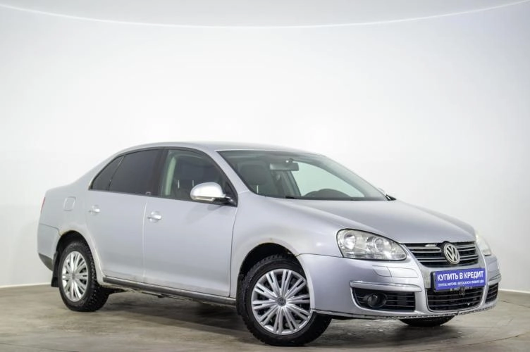 Volkswagen Jetta 1 из 5