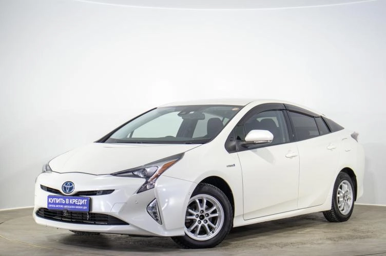 Toyota Prius 3 из 6