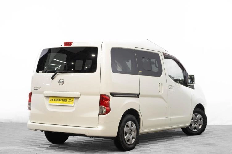 Nissan NV200 4 из 6