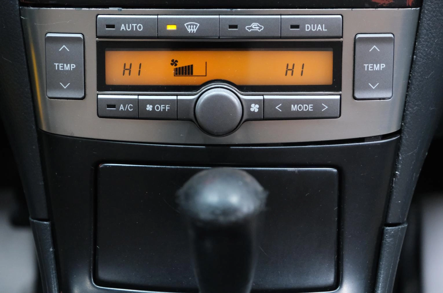 Toyota Avensis 17 из 24