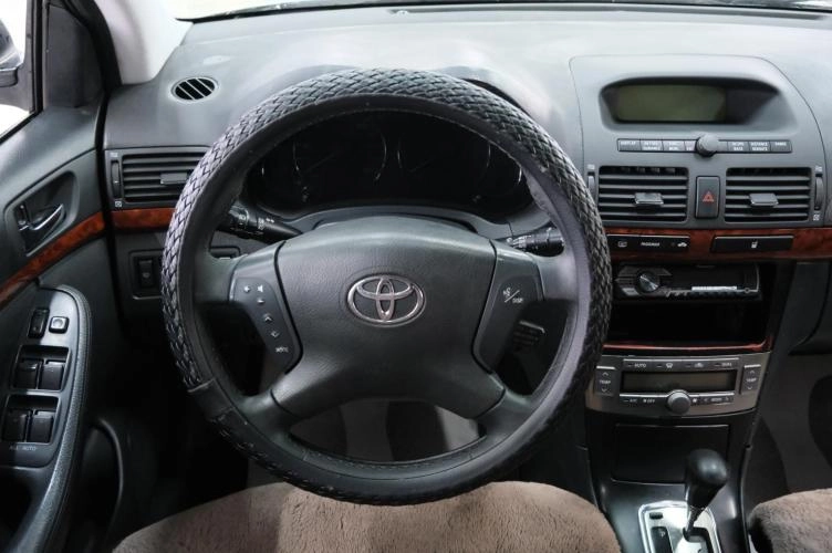 Toyota Avensis 19 из 24