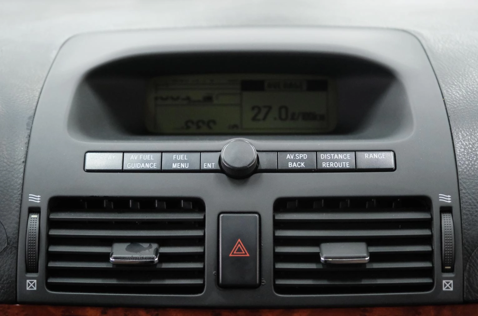 Toyota Avensis 15 из 24