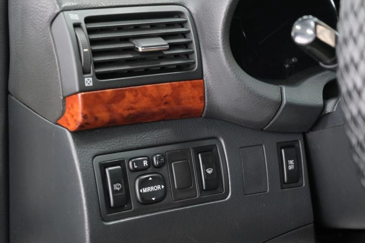 Toyota Avensis 10 из 24