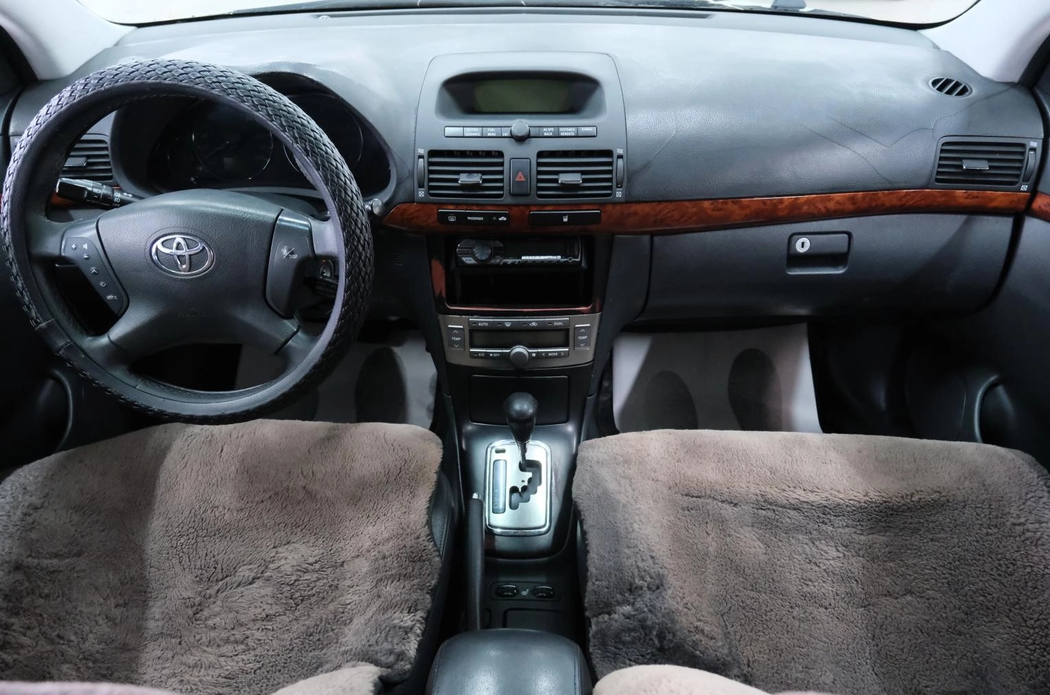 Toyota Avensis 14 из 24