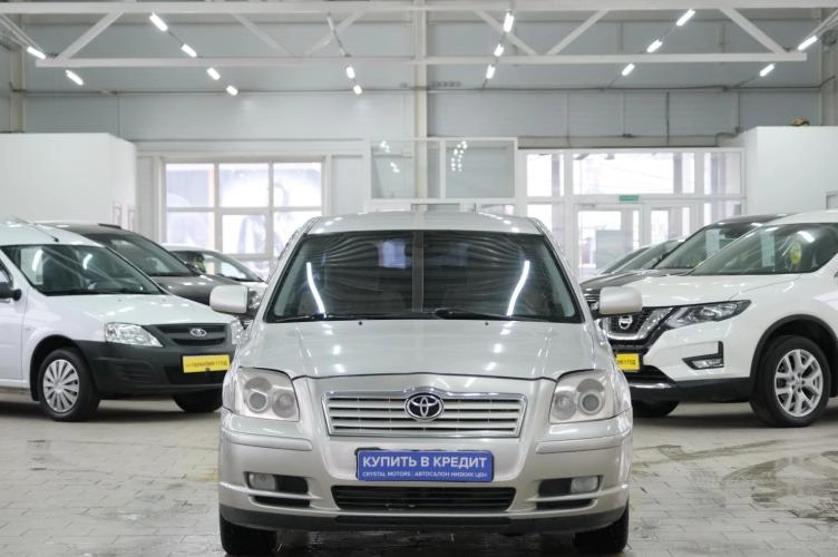 Toyota Avensis 2 из 6