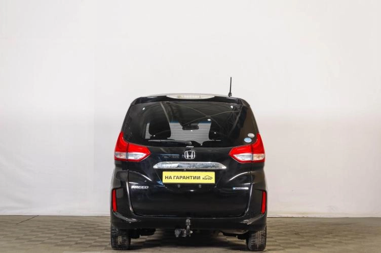 Honda Freed 5 из 6