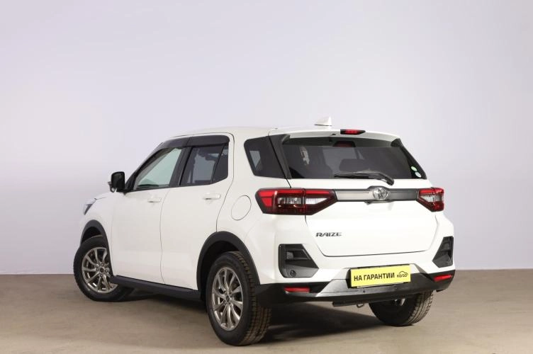 Toyota Raize 4 из 6