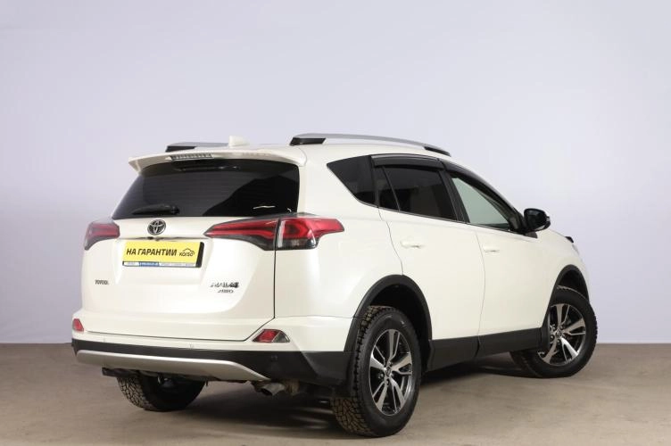 Toyota RAV4 6 из 6
