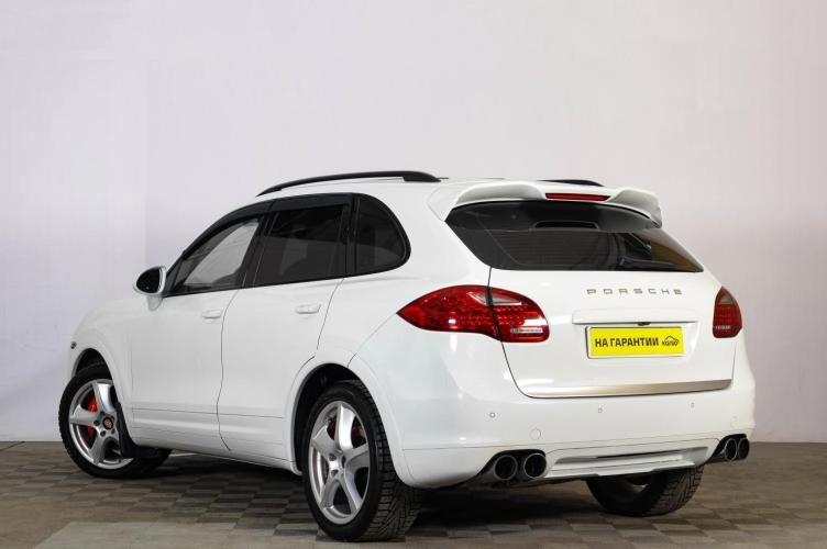 Porsche Cayenne S 4 из 5