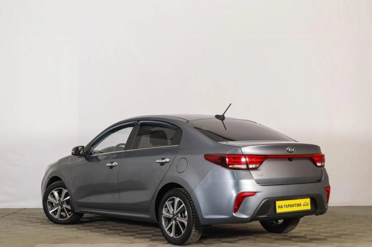 KIA Rio 4 из 6