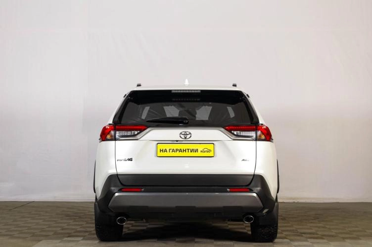 Toyota RAV4 6 из 6