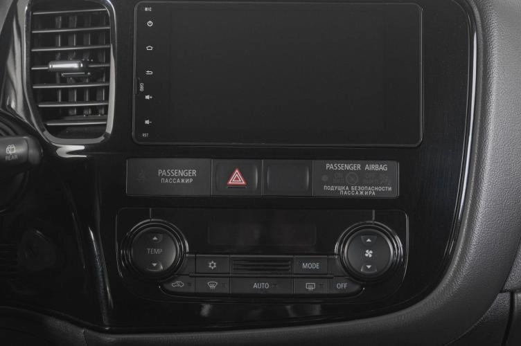 Mitsubishi Outlander 18 из 23