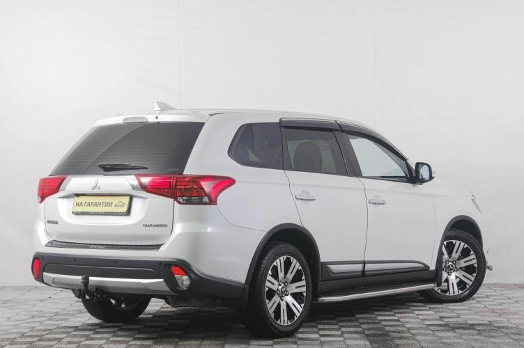 Mitsubishi Outlander 6 из 6