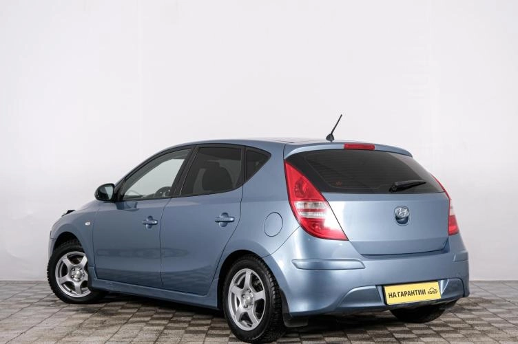 Hyundai i30 4 из 6