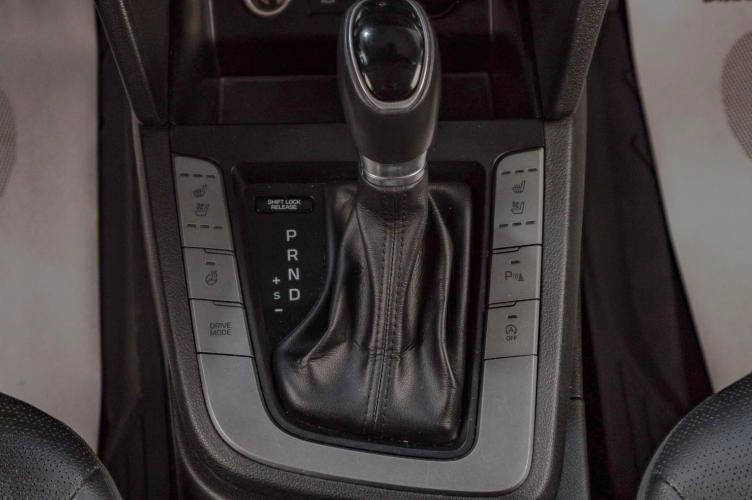 Hyundai Avante 20 из 22