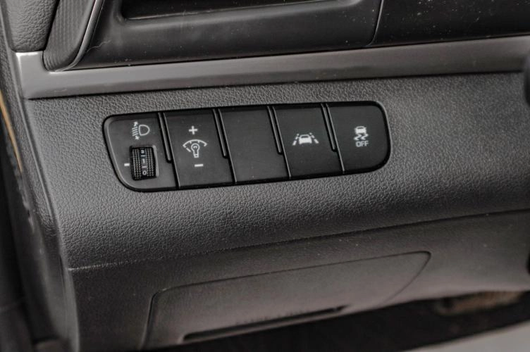 Hyundai Avante 12 из 22