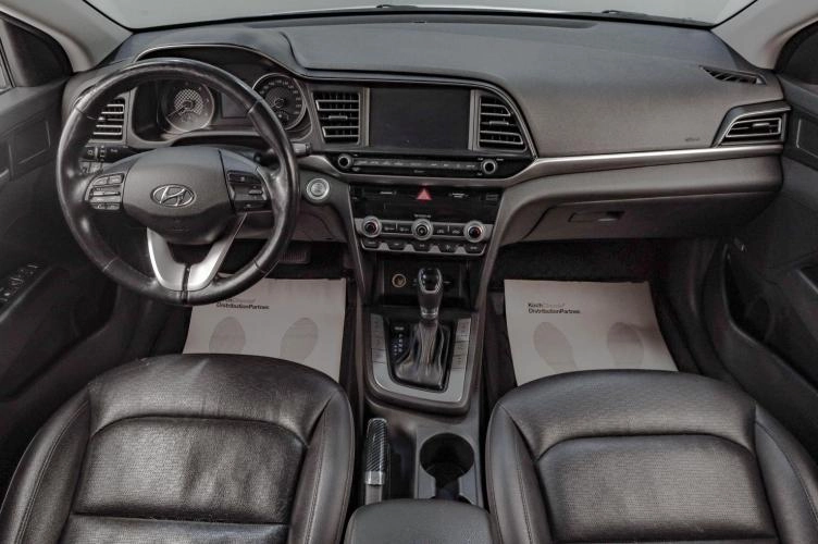 Hyundai Avante 9 из 22