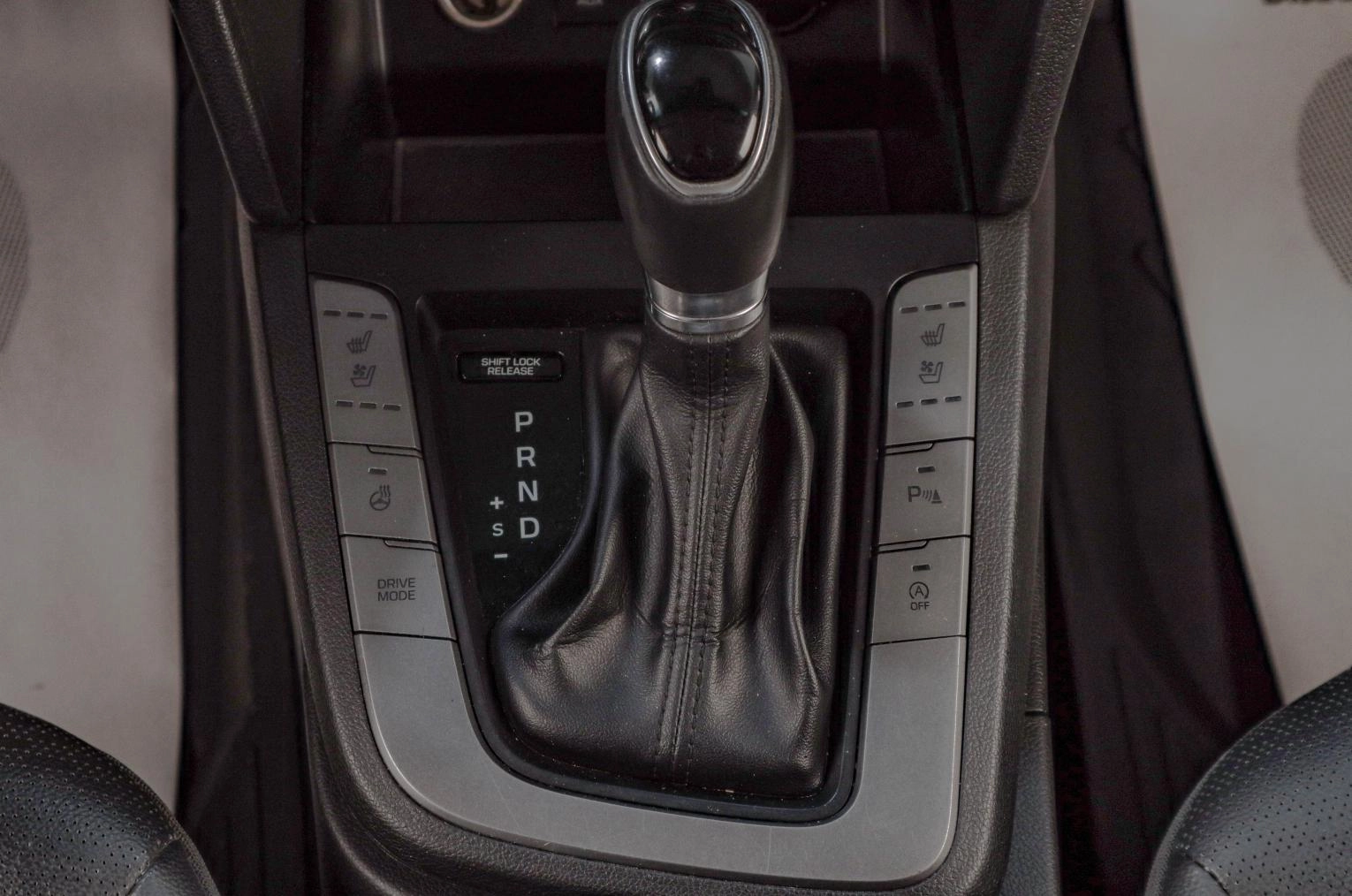 Hyundai Avante 20 из 22