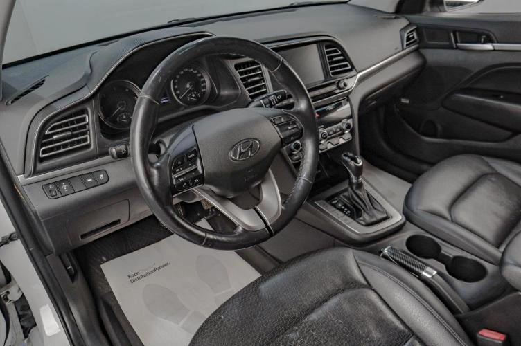 Hyundai Avante 8 из 22