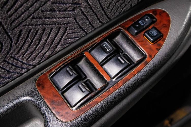 Toyota Avensis 7 из 16