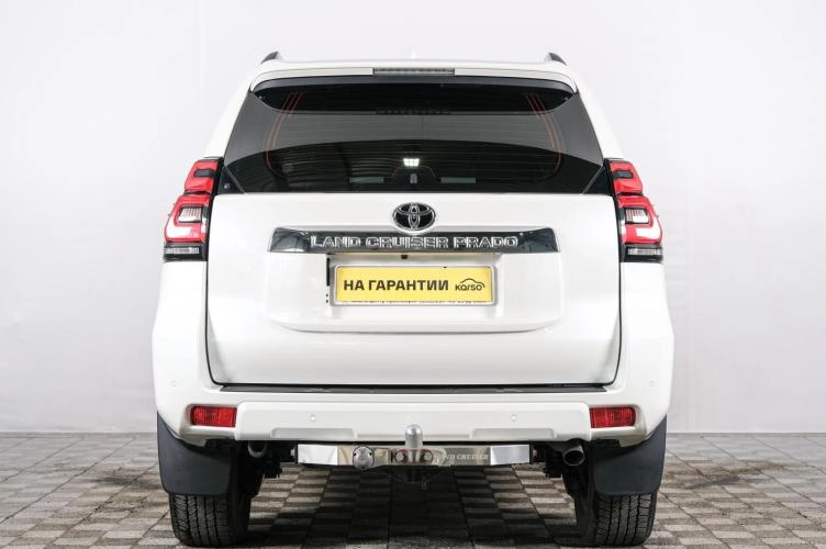 Toyota Land Cruiser Prado 5 из 6