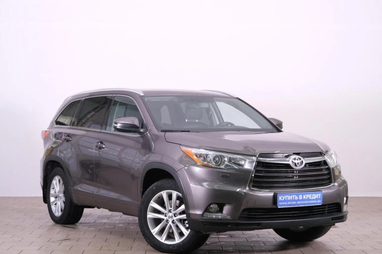 Toyota Highlander 1 из 5