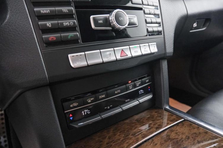 Mercedes-Benz E-класс 17 из 23